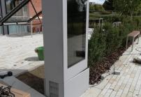 戶(hù)外液晶廣告機選購攻略和技巧及應用