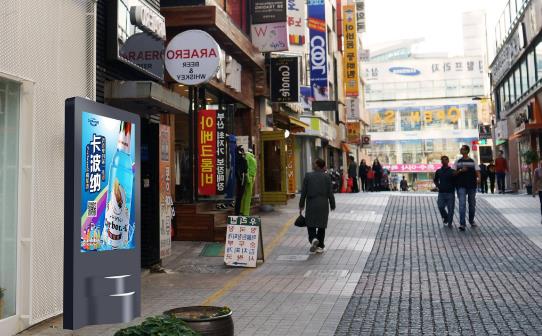 戶(hù)外高亮屏 廣告機